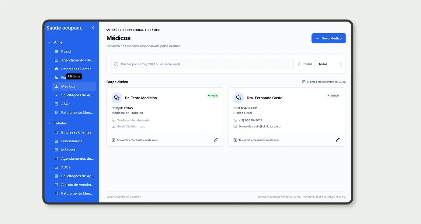 App Médicos com o corpo clínico, CRM, especialidade e exames realizados no mês